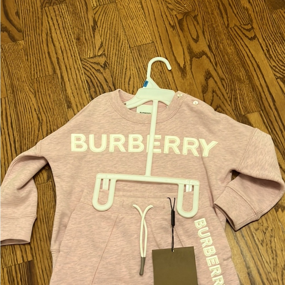 Burberry kids sweat shirt & shorts
